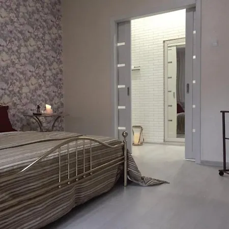 Apartment Апартаменты В Самом Центре Минска Около Дворца Республики И Цирка Возле Парка Имени Горького *